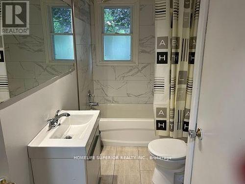 26 Pearce Street, Marmora And Lake, ON - Indoor Photo Showing Bathroom