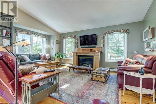 38 Sprucedale Drive, Kincardine, ON - Indoor Photo Showing Living Room With Fireplace