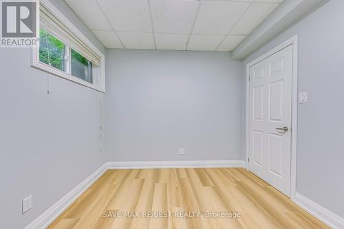 7230 Black Walnut Trail W, Mississauga, ON - Indoor Photo Showing Other Room