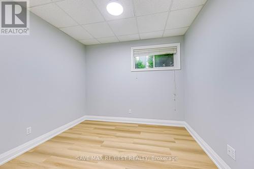 7230 Black Walnut Trail W, Mississauga, ON - Indoor Photo Showing Other Room