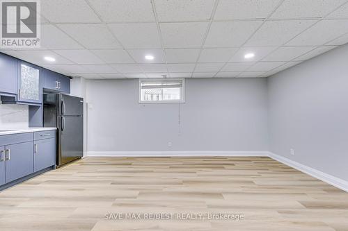 7230 Black Walnut Trail W, Mississauga, ON - Indoor Photo Showing Basement