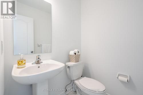 4 Springdale Avenue, Caledon, ON - Indoor Photo Showing Bathroom