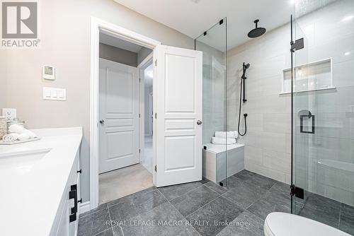 4870 Allan Court, Lincoln, ON - Indoor Photo Showing Bathroom