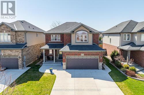 4870 Allan Court, Lincoln, ON - Outdoor With Facade