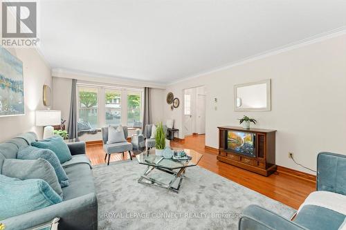 85 Dunmurray Boulevard, Toronto, ON - Indoor Photo Showing Living Room