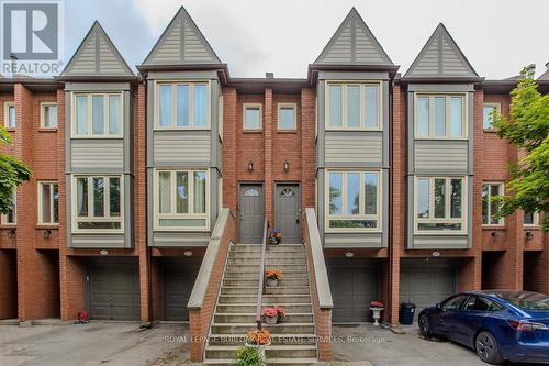 605 - 895 Maple Avenue, Burlington, ON - Outdoor With Facade