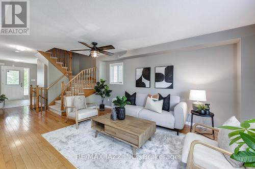 20 Milligan Street, Clarington (Newcastle), ON - Indoor Photo Showing Living Room