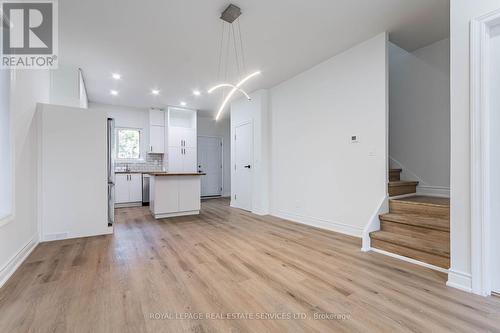 Upper - 286 Cumberland Avenue, Hamilton, ON - Indoor Photo Showing Kitchen