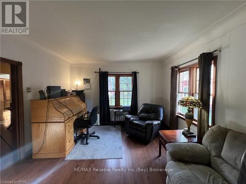 26 Main Street S, Bluewater (Bayfield), ON - Indoor Photo Showing Living Room