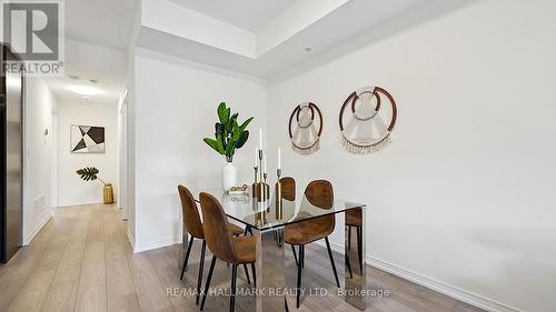 220 - 500 Kingbird Grove, Toronto, ON - Indoor Photo Showing Dining Room