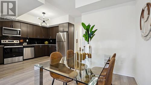 220 - 500 Kingbird Grove, Toronto, ON - Indoor