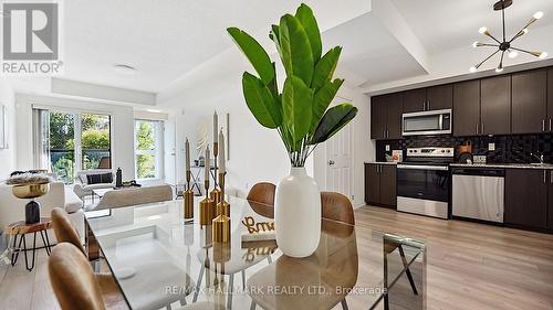 220 - 500 Kingbird Grove, Toronto, ON - Indoor