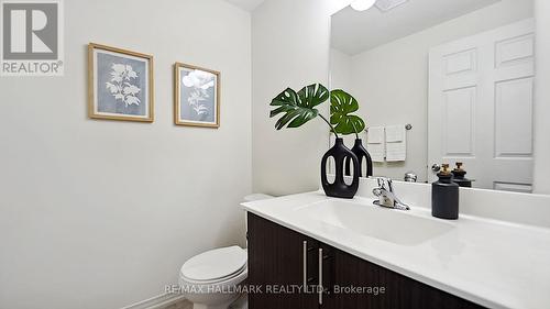 220 - 500 Kingbird Grove, Toronto, ON - Indoor Photo Showing Bathroom