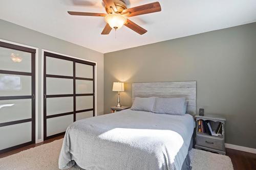 2513 Packers Road, Kelowna, BC - Indoor Photo Showing Bedroom