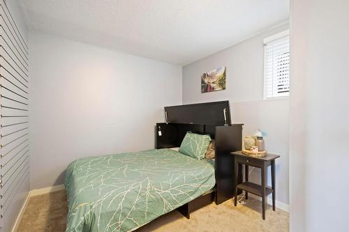 2513 Packers Road, Kelowna, BC - Indoor Photo Showing Bedroom