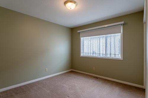 429-550 Yates Road, Kelowna, BC - Indoor Photo Showing Other Room