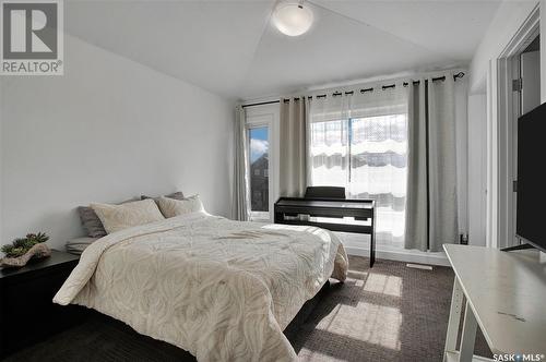 466 Kloppenburg Street, Saskatoon, SK - Indoor Photo Showing Bedroom