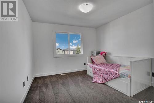 466 Kloppenburg Street, Saskatoon, SK - Indoor Photo Showing Bedroom