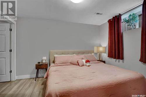 466 Kloppenburg Street, Saskatoon, SK - Indoor Photo Showing Bedroom