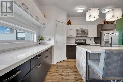 466 Kloppenburg Street, Saskatoon, SK - Indoor Photo Showing Kitchen With Upgraded Kitchen