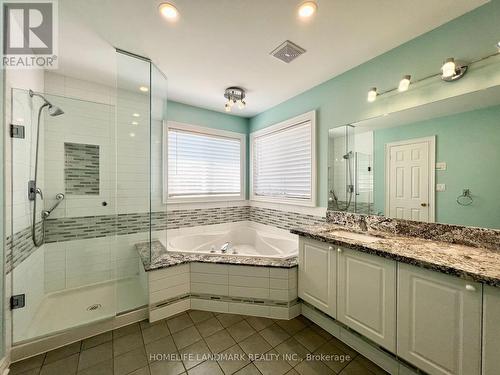 2466 Nichols Drive, Oakville, ON - Indoor Photo Showing Bathroom