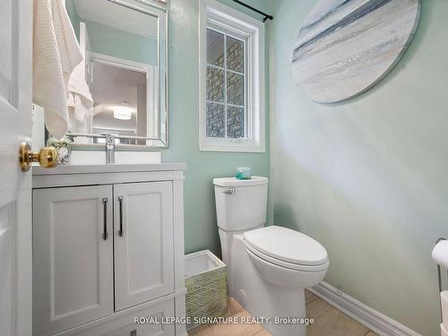 15-12 Whitedeer Rd, Hamilton, ON - Indoor Photo Showing Bathroom