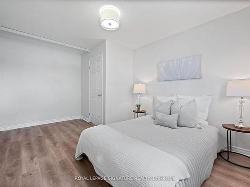 15-12 Whitedeer Rd, Hamilton, ON - Indoor Photo Showing Bedroom