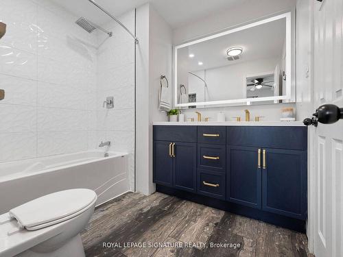 15-12 Whitedeer Rd, Hamilton, ON - Indoor Photo Showing Bathroom