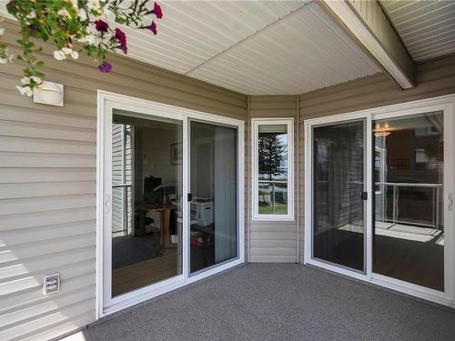 203B-670 Island Hwy South, Campbell River, BC - Outdoor With Deck Patio Veranda With Exterior