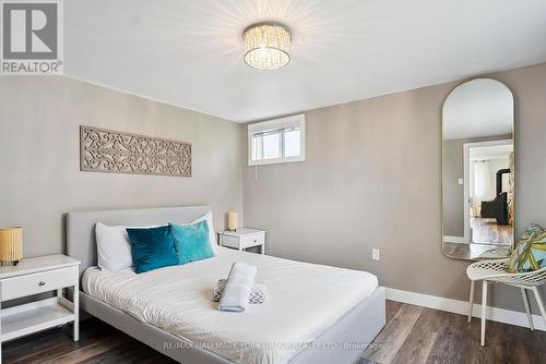 42 Lighthouse Crescent, Tay, ON - Indoor Photo Showing Bedroom