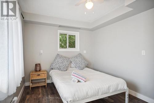 42 Lighthouse Crescent, Tay, ON - Indoor Photo Showing Bedroom