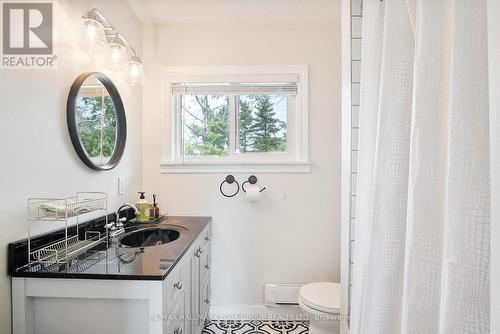 42 Lighthouse Crescent, Tay, ON - Indoor Photo Showing Bathroom