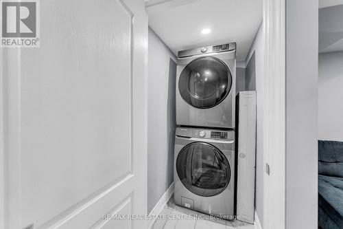 41 Bucksaw Street, Brampton, ON - Indoor Photo Showing Laundry Room