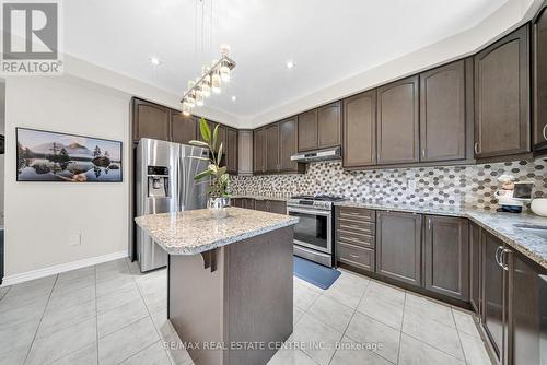 41 Bucksaw Street, Brampton, ON - Indoor Photo Showing Kitchen With Stainless Steel Kitchen With Double Sink With Upgraded Kitchen