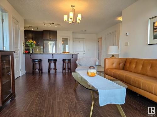 #308 7021 South Terwillegar Dr Nw, Edmonton, AB - Indoor Photo Showing Living Room