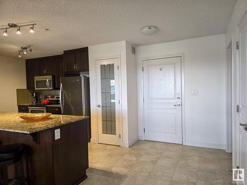 #308 7021 South Terwillegar Dr Nw, Edmonton, AB - Indoor Photo Showing Kitchen