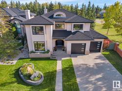 157 WEAVER DR NW  Edmonton, AB T6M 2K3