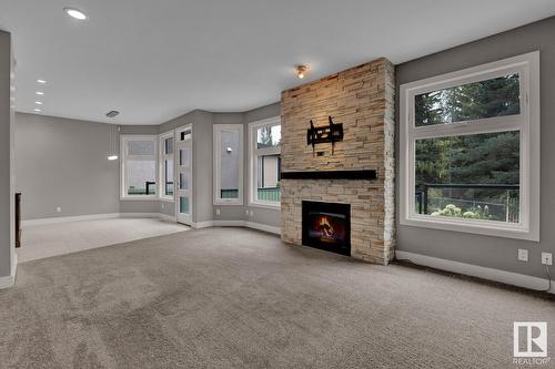 157 Weaver Dr Nw, Edmonton, AB - Indoor With Fireplace