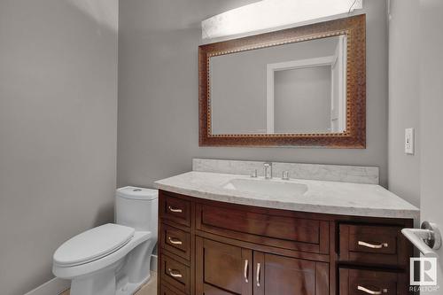 157 Weaver Dr Nw, Edmonton, AB - Indoor Photo Showing Bathroom