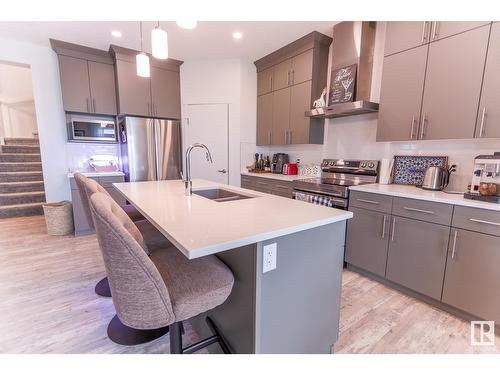 17115 46 St Nw, Edmonton, AB - Indoor Photo Showing Kitchen With Double Sink With Upgraded Kitchen