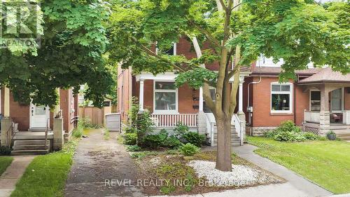 Upper - 33 Yale Street, London, ON - Outdoor With Facade