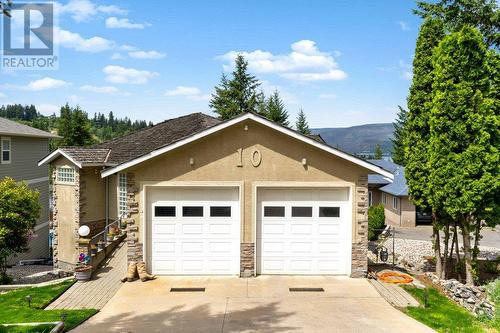 2592 Alpen Paradies Road Unit# 10, Blind Bay, BC - Outdoor