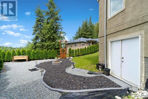 2592 Alpen Paradies Road Unit# 10, Blind Bay, BC - Outdoor