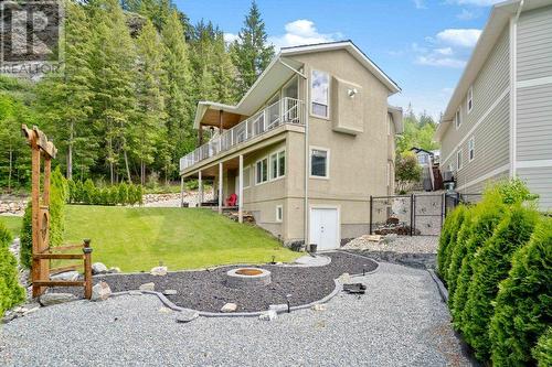 2592 Alpen Paradies Road Unit# 10, Blind Bay, BC - Outdoor