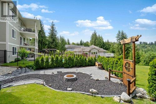 2592 Alpen Paradies Road Unit# 10, Blind Bay, BC - Outdoor