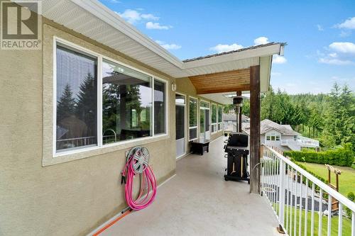 2592 Alpen Paradies Road Unit# 10, Blind Bay, BC - Outdoor With Deck Patio Veranda With Exterior