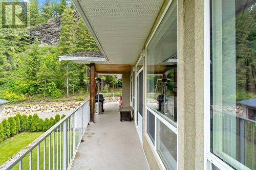 2592 Alpen Paradies Road Unit# 10, Blind Bay, BC - Outdoor With Deck Patio Veranda With Exterior