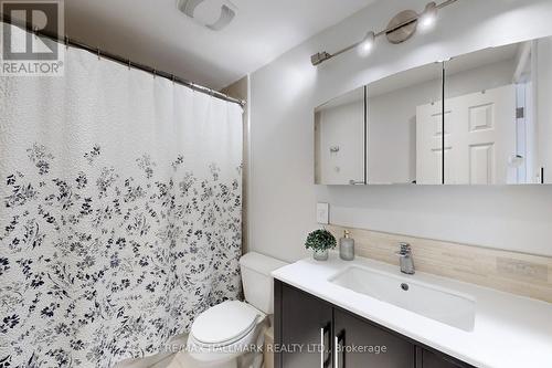 38 Rejane Crescent, Vaughan, ON - Indoor Photo Showing Bathroom