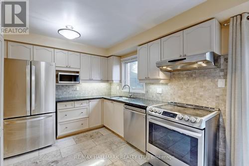 38 Rejane Crescent, Vaughan, ON - Indoor Photo Showing Kitchen With Stainless Steel Kitchen With Upgraded Kitchen