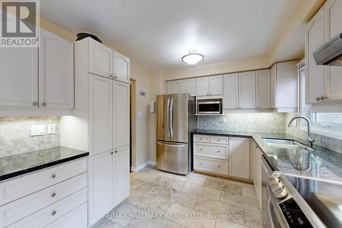 38 Rejane Crescent, Vaughan, ON - Indoor Photo Showing Kitchen With Stainless Steel Kitchen With Double Sink With Upgraded Kitchen